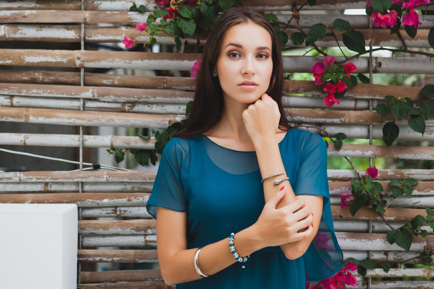 Ornement incontournable : Le bracelet jonc pour sublimer le poignet féminin - Construisez votre propre style de vie : Astuces pour créer une routine qui vous ressemble